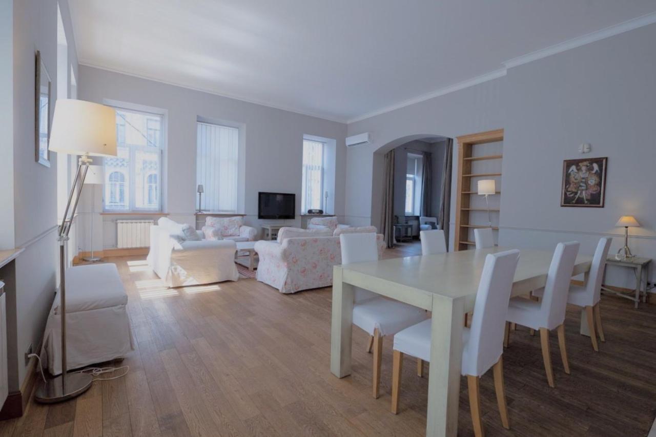 Great 144 Sq.M. Apartment In The Center Of Kiev Eksteriør billede