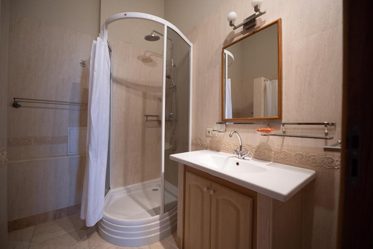 Great 144 Sq.M. Apartment In The Center Of Kiev Eksteriør billede