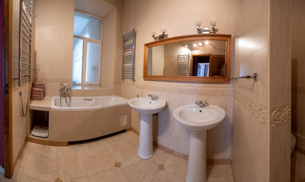 Great 144 Sq.M. Apartment In The Center Of Kiev Eksteriør billede