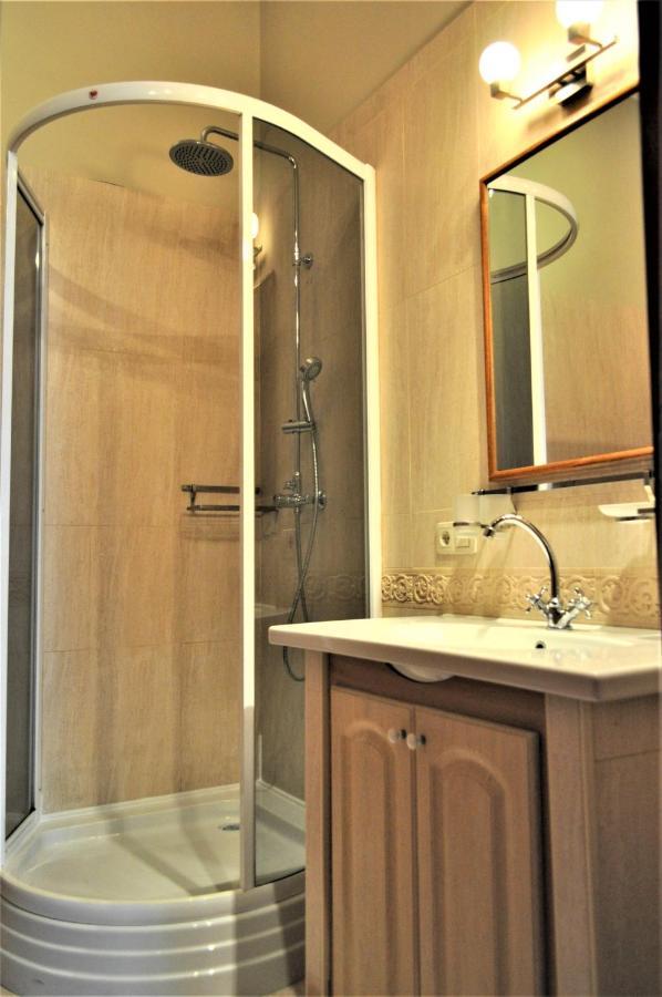 Great 144 Sq.M. Apartment In The Center Of Kiev Eksteriør billede